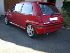 Louer une RENAULT 5 GT Turbo de de 1987 (Photo 4)