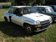 Louer une RENAULT 5 Turbo 2 de de 1983 (Photo 1)