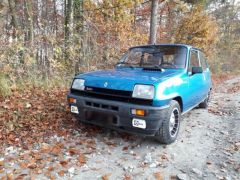 Louer une RENAULT 5 Turbo de de 1983 (Photo 1)