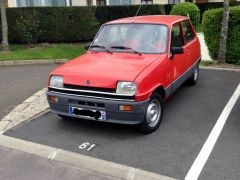 Louer une RENAULT 5 de de 1982 (Photo 1)