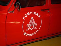 Louer une RENAULT 6 Pompier de de 1973 (Photo 5)
