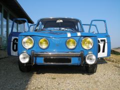 Louer une RENAULT 8 Gordini 1300 de de 1967 (Photo 3)