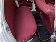 Louer une RENAULT 8 Major de de 1965 (Photo 3)
