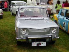 Louer une RENAULT 8 de 1963 (Photo 1)