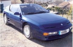 Louer une RENAULT Alpine 610 (250CV) de 1990 (Photo 0)