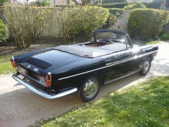 Louer une RENAULT Caravelle de de 1964 (Photo 4)