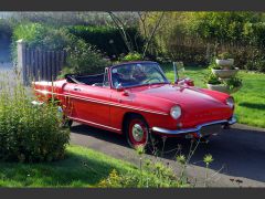 Louer une RENAULT Caravelle de de 1965 (Photo 1)