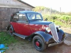 Louer une RENAULT Celtaquatre ZR1 de 1934 (Photo 1)