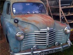 Louer une RENAULT Colorale Fourgon de de 1951 (Photo 1)