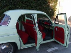 Louer une RENAULT Dauphine Gordini de de 1962 (Photo 4)