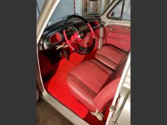 Renault Dauphine Ondine de 1961 en location pour mariage dans les Ardennes