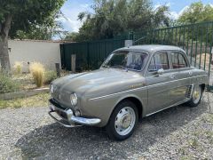 Louer une RENAULT Dauphine Ondine de de 1961 (Photo 3)