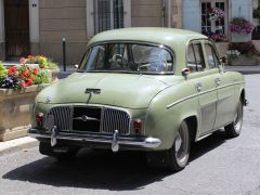 Louer une RENAULT Dauphine de de 1956 (Photo 3)