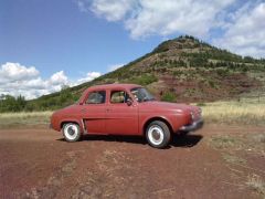 Louer une RENAULT Dauphine de de 1958 (Photo 2)