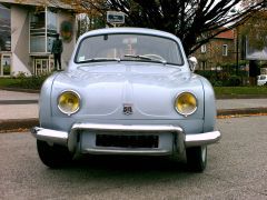 Louer une RENAULT Dauphine de de 1959 (Photo 2)