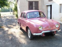 Louer une RENAULT Dauphine de de 1959 (Photo 1)