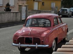 Louer une RENAULT Dauphine de de 1959 (Photo 4)