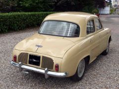 Louer une RENAULT Dauphine de de 1960 (Photo 2)