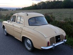 RENAULT Dauphine de 1961 en location pour mariage dans les Deux-S�vres