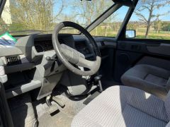 Louer une RENAULT Espace 1 de de 1989 (Photo 3)