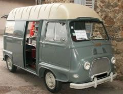 Louer une RENAULT Estafette Epicerie de de 1961 (Photo 1)