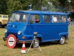 Louer une RENAULT Estafette Gendarmerie de 1977 (Photo 0)