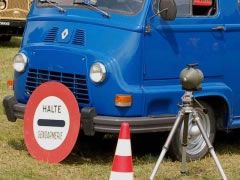 Louer une RENAULT Estafette Gendarmerie de de 1977 (Photo 4)