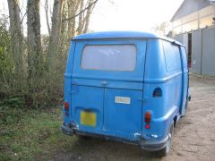 Louer une RENAULT Estafette de de 1971 (Photo 4)