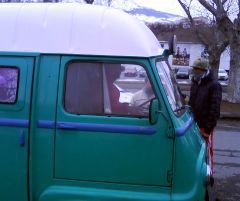 Louer une RENAULT Estafette de de 1973 (Photo 2)