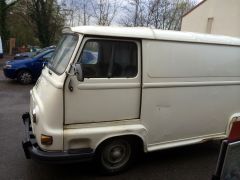 Louer une RENAULT Estafette de de 1978 (Photo 3)