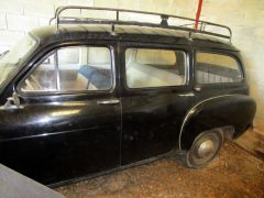 Louer une RENAULT Fregate Domaine de de 1958 (Photo 2)
