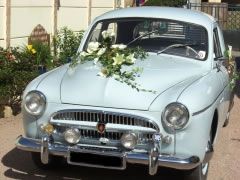 Louer une RENAULT Frégate Transfluide de 1958 (Photo 0)
