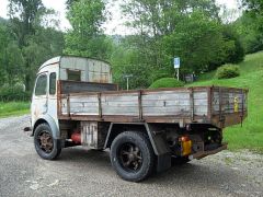 Louer une RENAULT Galion de de 1963 (Photo 3)