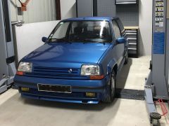 Louer une RENAULT GT turbo de de 1989 (Photo 1)