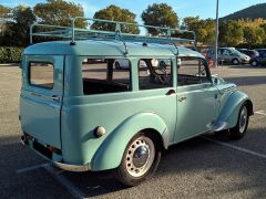 Louer une RENAULT Juvaquatre  de de 1959 (Photo 4)