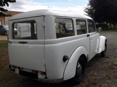 Louer une RENAULT Juvaquatre Break de de 1955 (Photo 4)