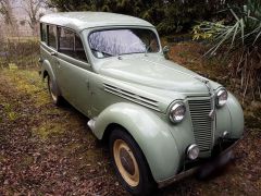 Louer une RENAULT Juvaquatre Dauphinoise de 1958 (Photo 2)