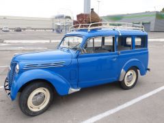 Louer une RENAULT Juvaquatre de 1958 (Photo 1)