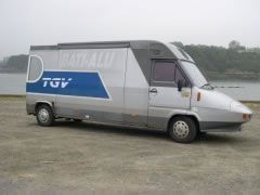 Louer une RENAULT Master TGV  de de 1987 (Photo 1)