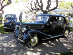 Louer une RENAULT Novaquatre de 1938 (Photo 0)