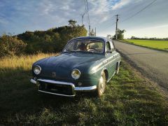 Louer une RENAULT Ondine de de 1961 (Photo 2)