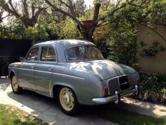 Louer une RENAULT Ondine de de 1962 (Photo 2)