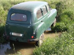 Louer une RENAULT Prairie de de 1950 (Photo 4)