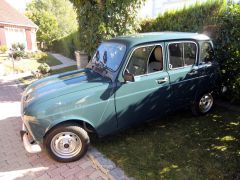 Louer une RENAULT R4 TL de de 1992 (Photo 3)