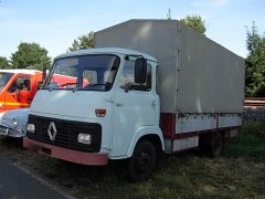 Louer une RENAULT SAVIEM SG3 de de 1981 (Photo 1)