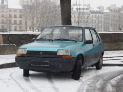 Louer une RENAULT Super 5  de de 1987 (Photo 2)