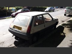 Louer une RENAULT Super 5 de de 1985 (Photo 3)