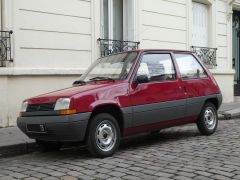 Louer une RENAULT Super 5 de de 1987 (Photo 2)