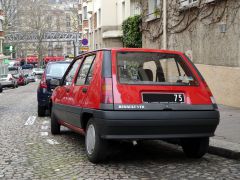 Louer une RENAULT Super 5 de de 1988 (Photo 3)