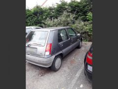 Louer une RENAULT Super 5 de de 1989 (Photo 3)